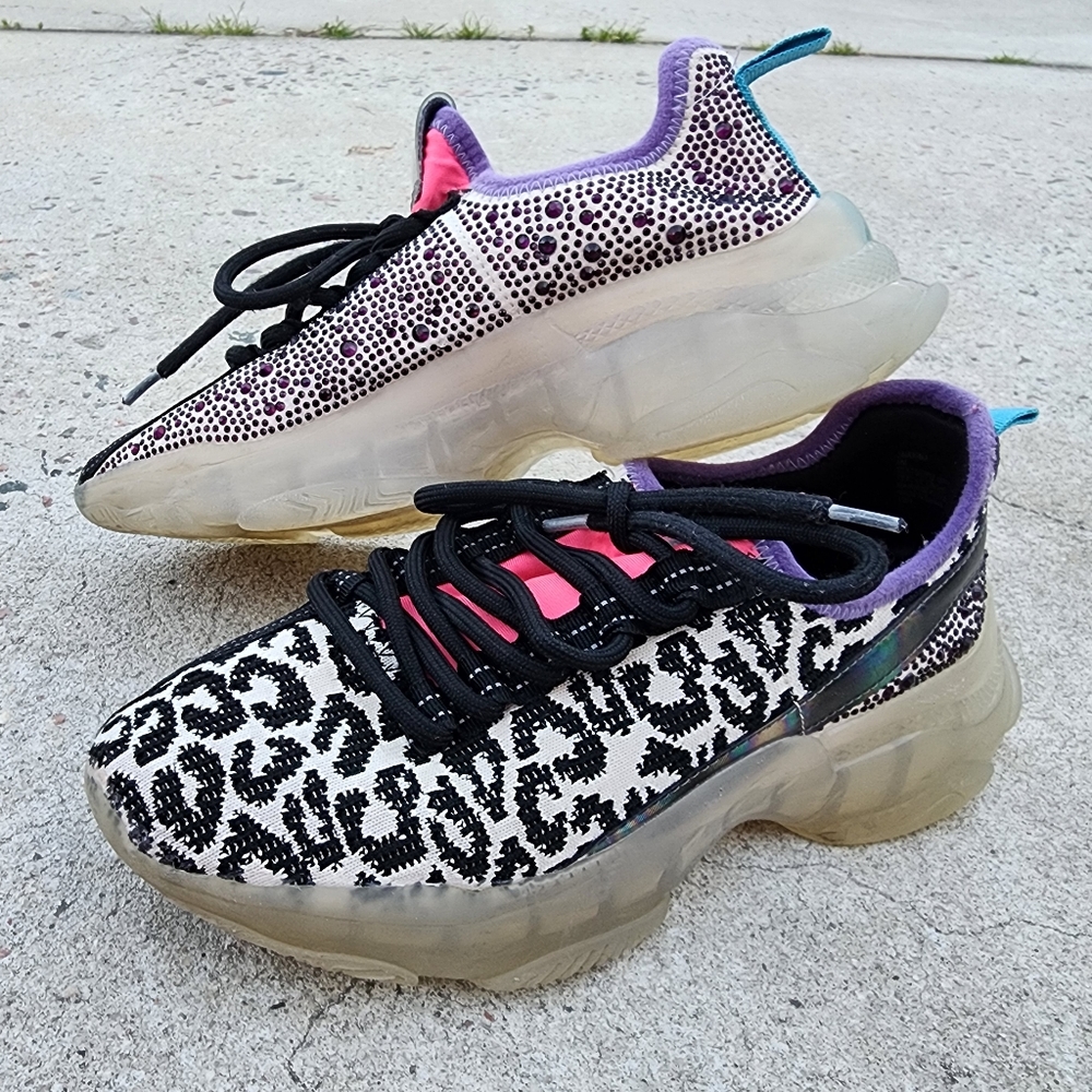 Steve Madden leopard stone shoes size 4